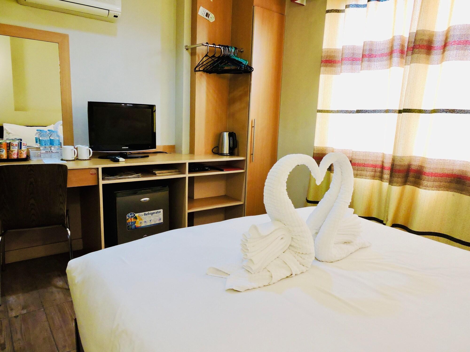 Tinhat Halal حلال Certified Boutique Hotel And Restaurant Davao Exterior foto