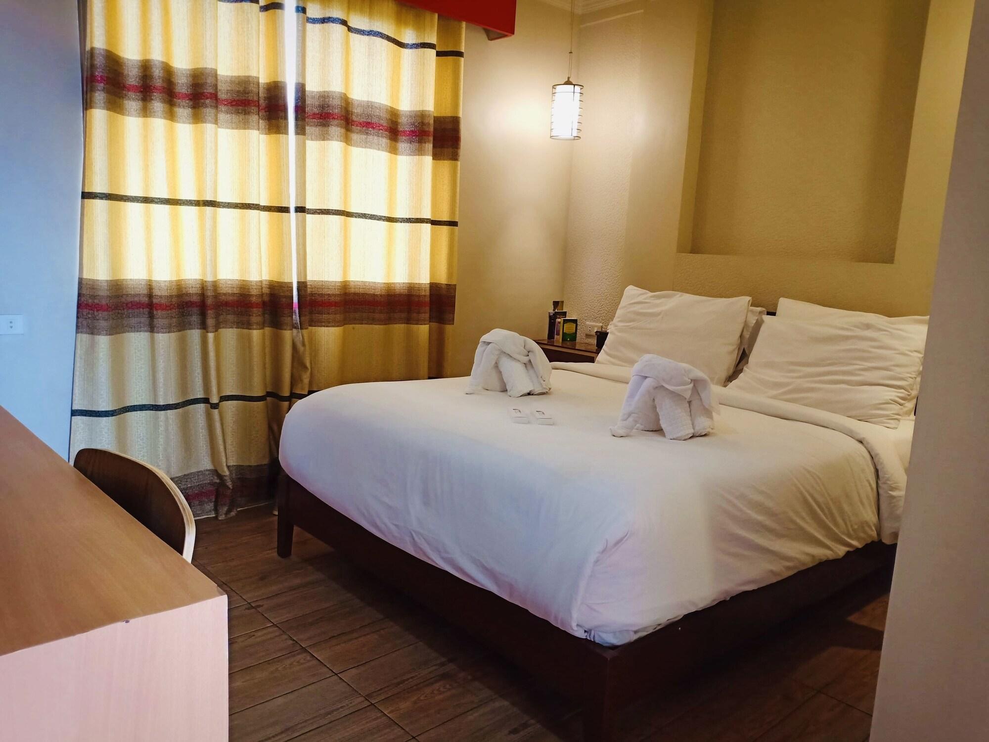 Tinhat Halal حلال Certified Boutique Hotel And Restaurant Davao Exterior foto