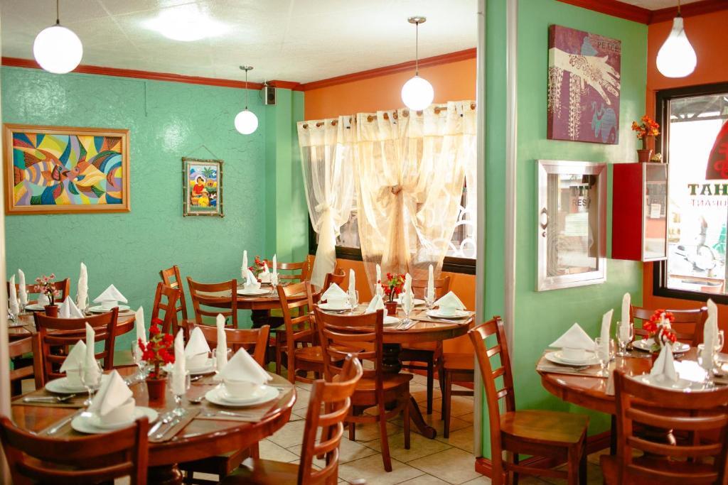 Tinhat Halal حلال Certified Boutique Hotel And Restaurant Davao Exterior foto